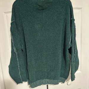 Zenana Outfitters Green Crew Neck Sweater